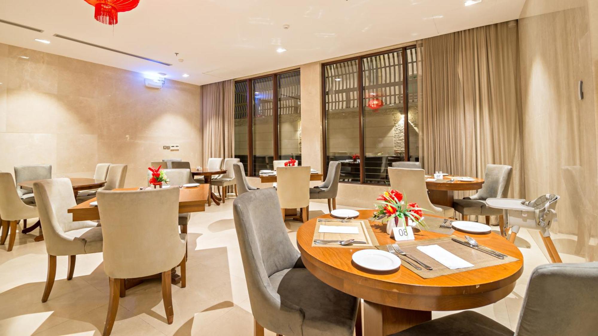 Jiwar Almasi Hotel Djedda Buitenkant foto