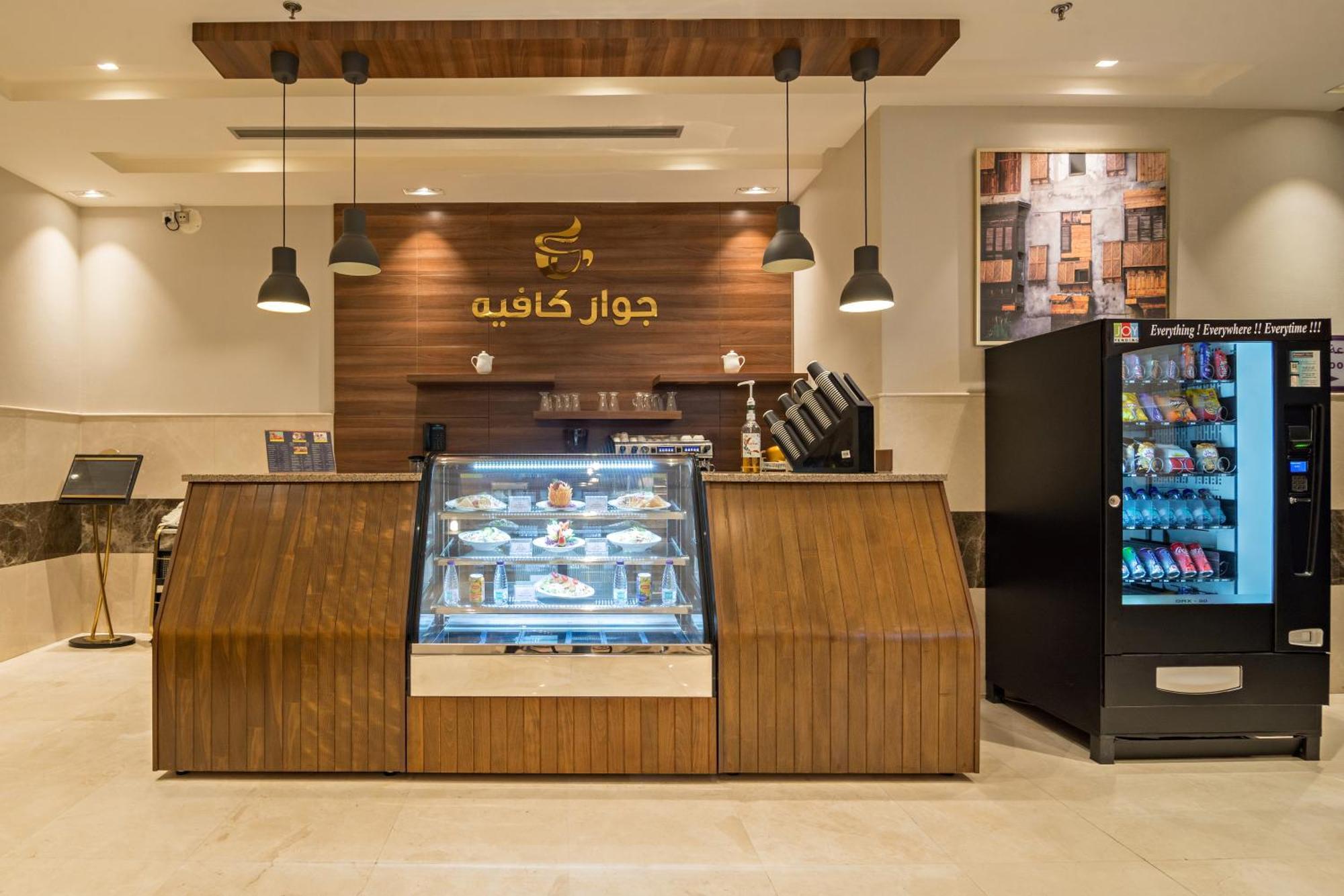 Jiwar Almasi Hotel Djedda Buitenkant foto