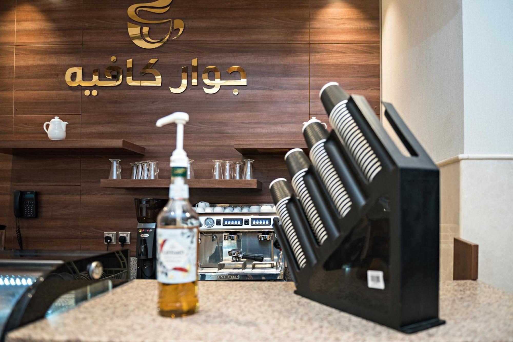 Jiwar Almasi Hotel Djedda Buitenkant foto