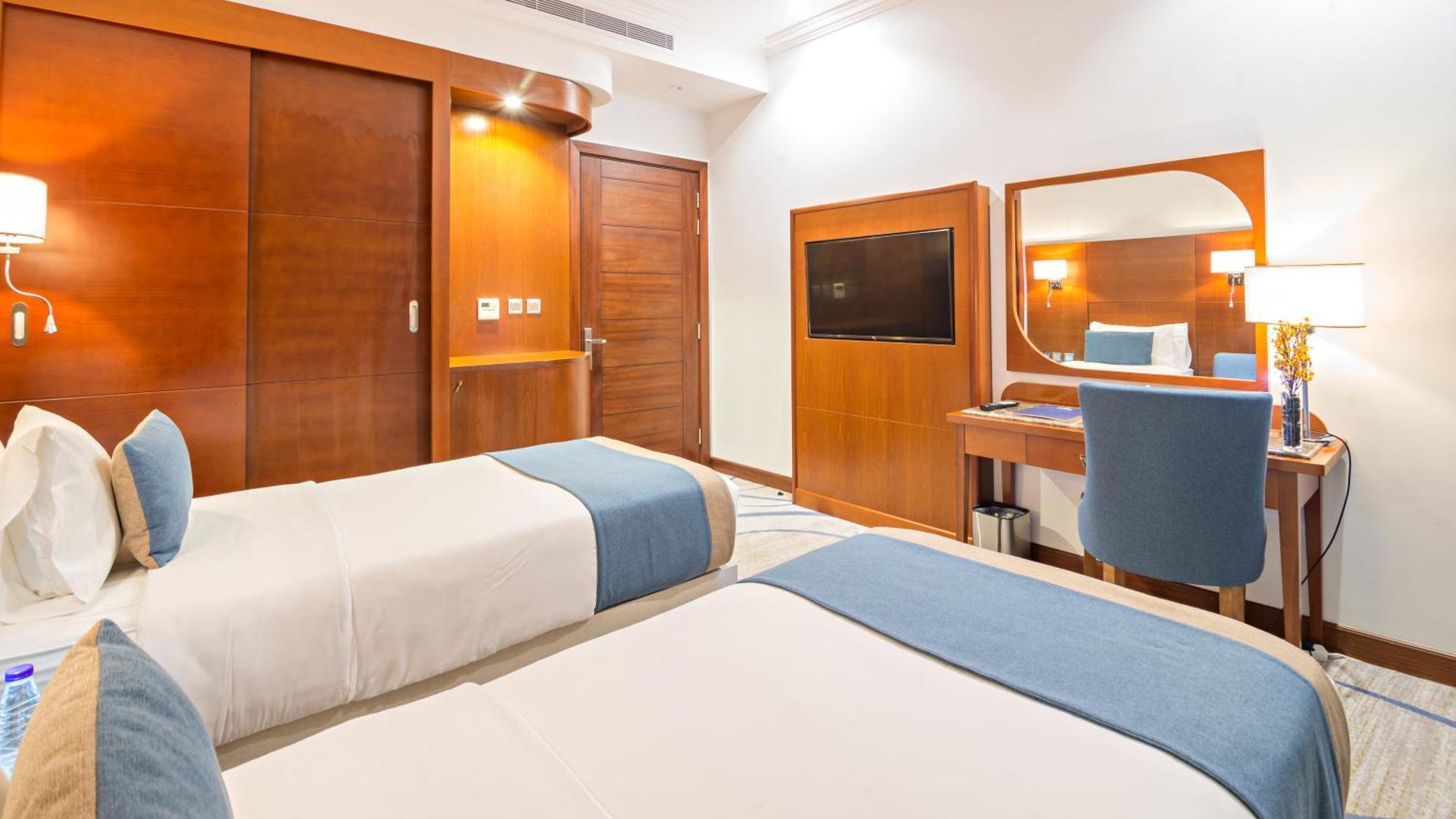 Jiwar Almasi Hotel Djedda Buitenkant foto