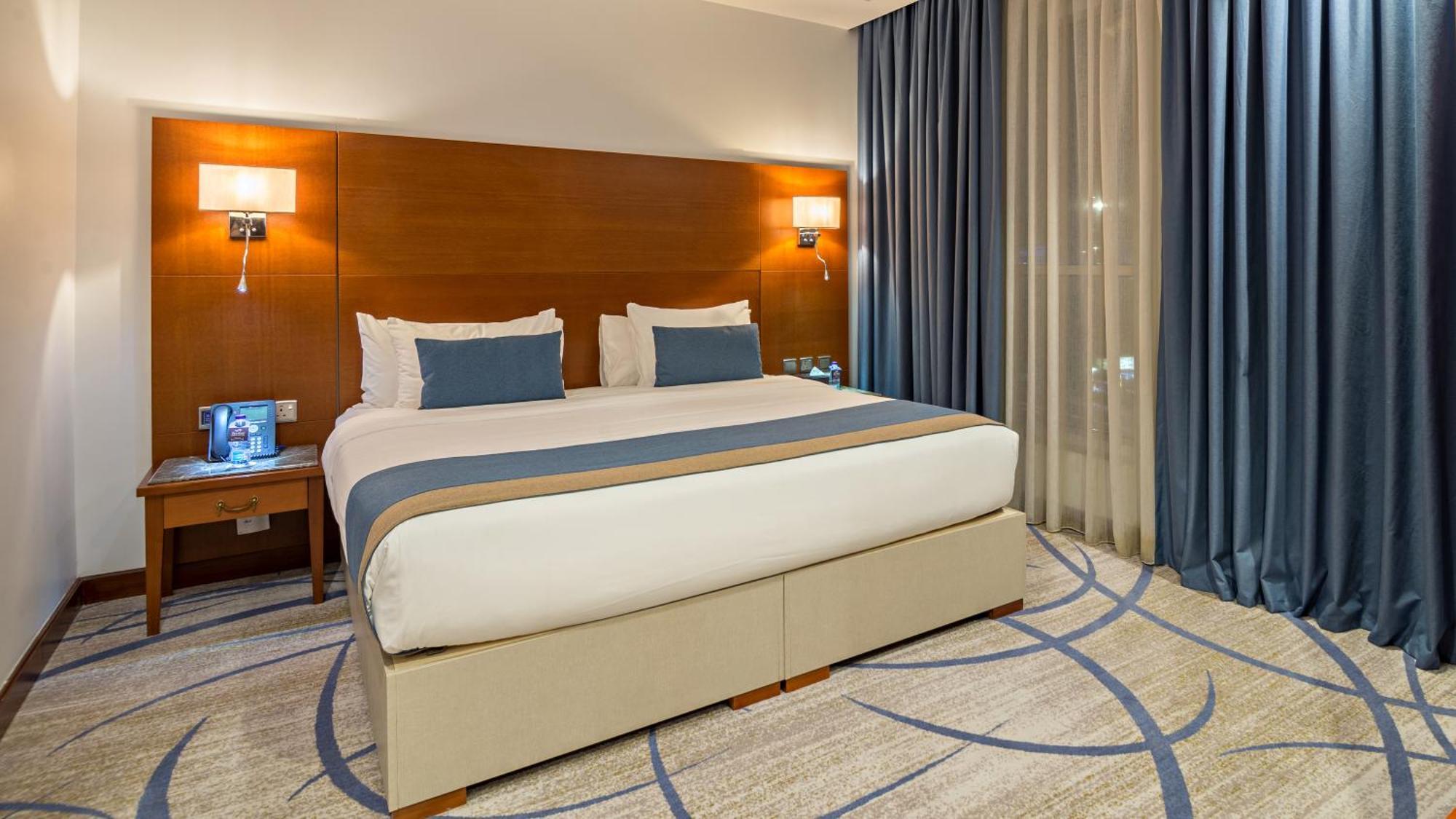 Jiwar Almasi Hotel Djedda Buitenkant foto