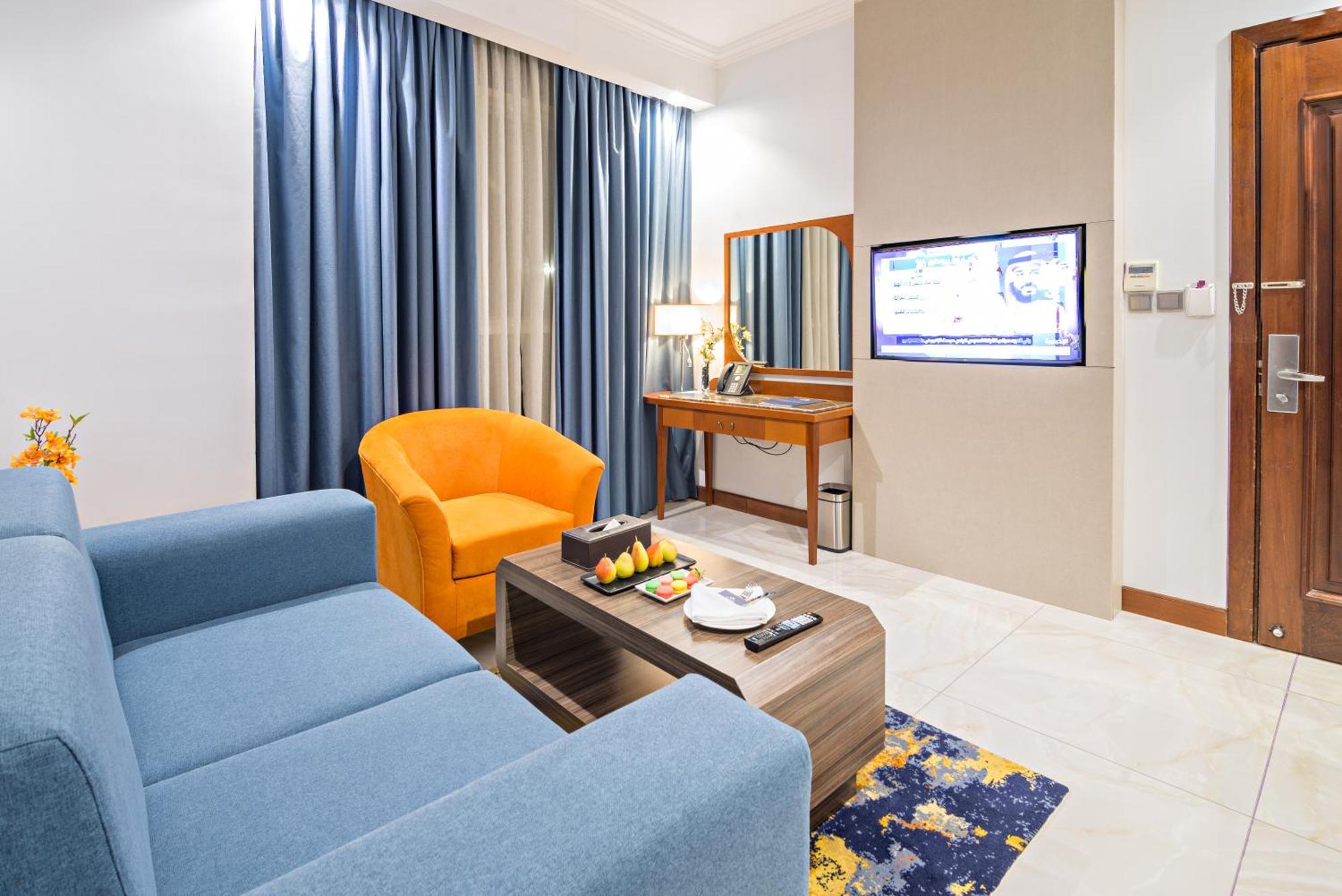 Jiwar Almasi Hotel Djedda Buitenkant foto