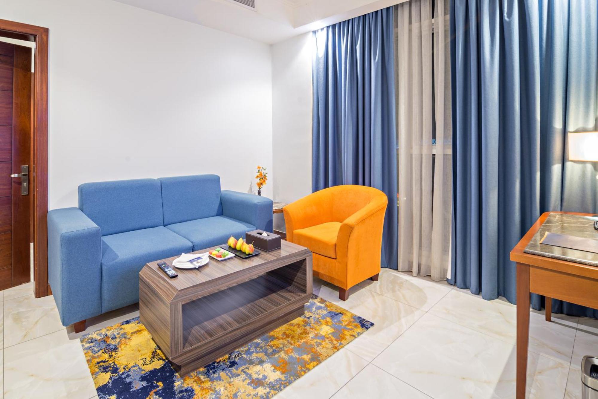 Jiwar Almasi Hotel Djedda Buitenkant foto